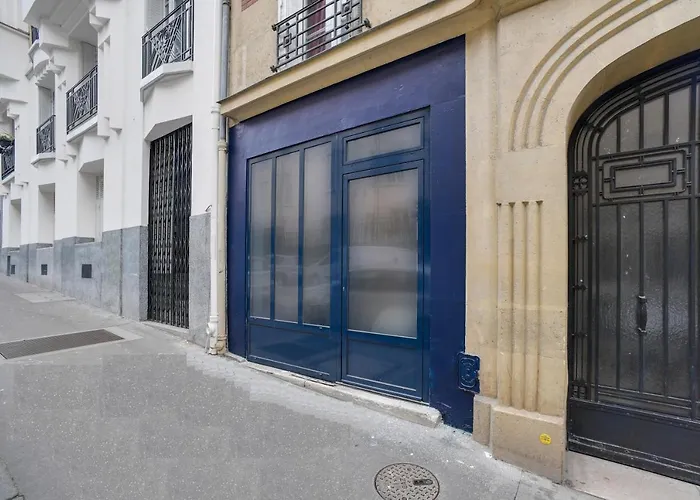 Café Papillon-paris 15 *